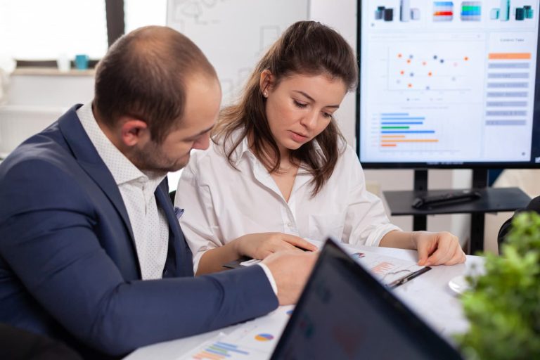 La asesoría profesional, una solución clave para autónomos y empresas ante la complejidad normativa